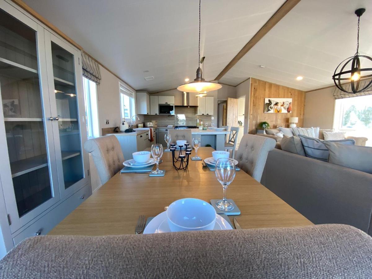 Daphne's Lodge Mawgan Porth Exterior foto