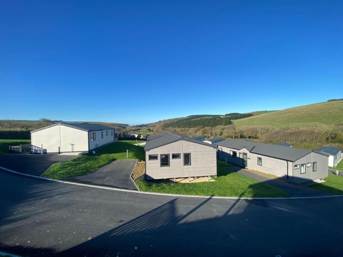 Daphne's Lodge Mawgan Porth Exterior foto