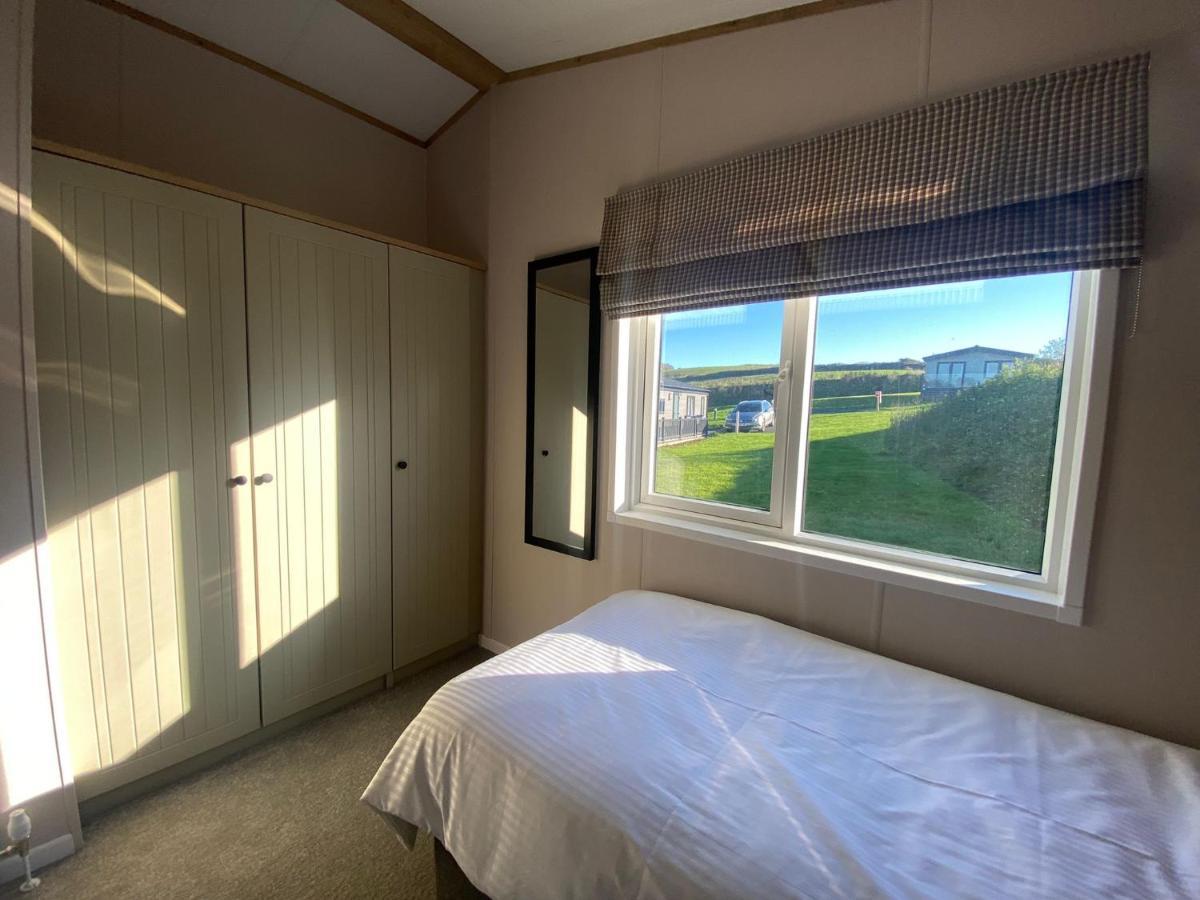 Daphne's Lodge Mawgan Porth Exterior foto