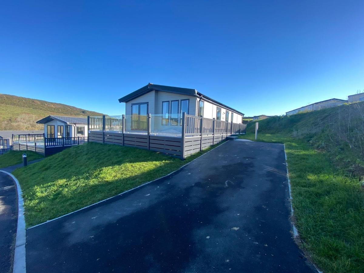 Daphne's Lodge Mawgan Porth Exterior foto